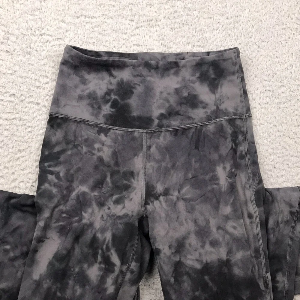 lululemon athletica no holes